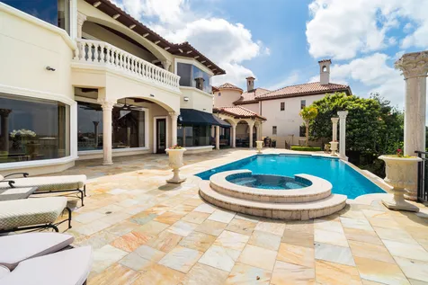 6 Waterford Oaks Lane Kemah TX 77565