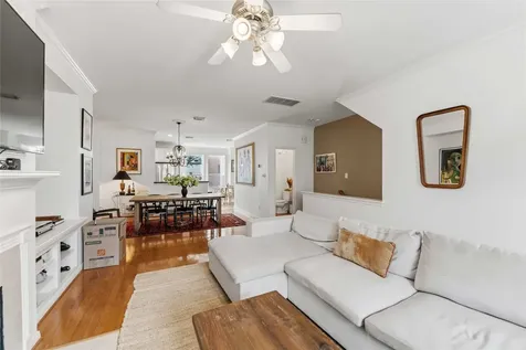 2607 W Dallas Street Houston TX 77019
