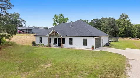 10374 St Highway 204 Cushing TX 75760