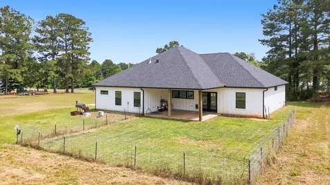 10374 St Highway 204 Cushing TX 75760