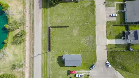 12 Becca Court Brookshire TX 77423