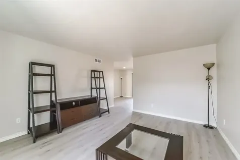 6202 Skyline Drive 44 Houston TX 77057