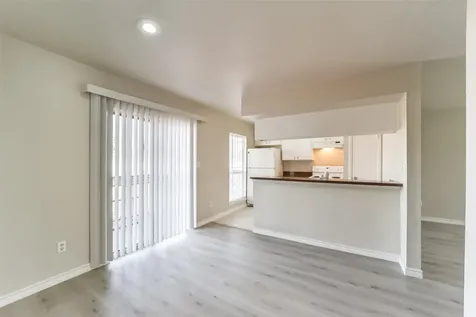 6202 Skyline Drive 44 Houston TX 77057
