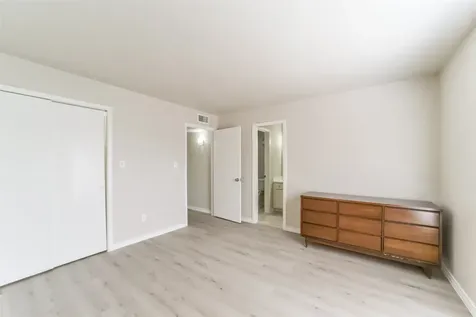 6202 Skyline Drive 44 Houston TX 77057