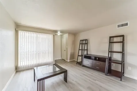 6202 Skyline Drive 44 Houston TX 77057