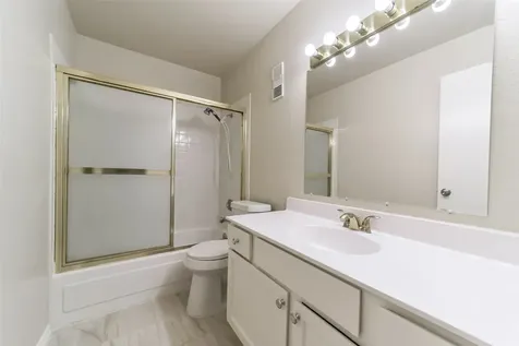 6202 Skyline Drive 44 Houston TX 77057