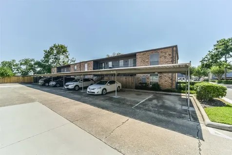 6202 Skyline Drive 44 Houston TX 77057