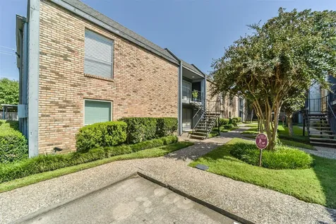 6202 Skyline Drive 44 Houston TX 77057