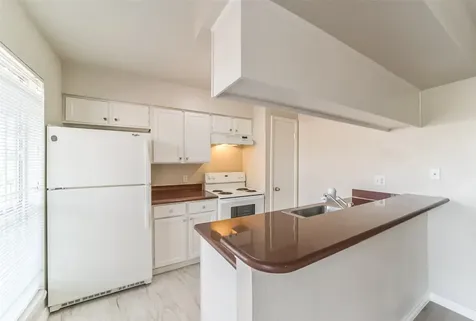 6202 Skyline Drive 44 Houston TX 77057