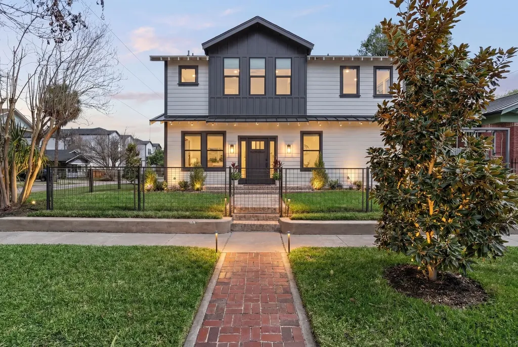 2626 Reagan Street Houston TX 77009