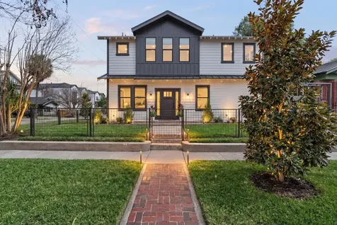 2626 Reagan Street Houston TX 77009