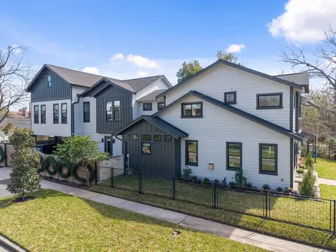 2626 Reagan Street Houston TX 77009