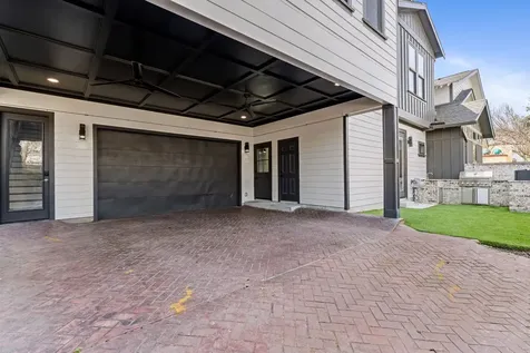 2626 Reagan Street Houston TX 77009