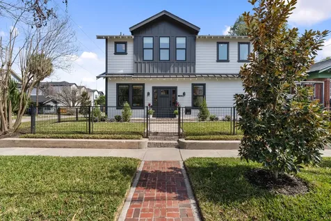 2626 Reagan Street Houston TX 77009