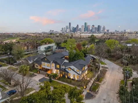 2626 Reagan Street Houston TX 77009