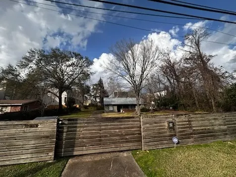 1235 W 25th Street Houston TX 77008