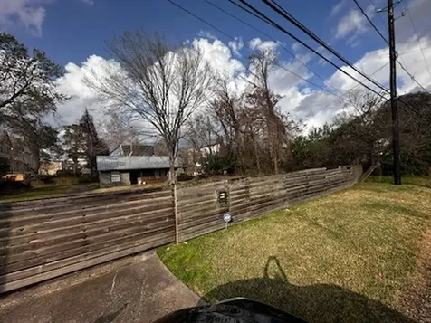 1235 W 25th Street Houston TX 77008