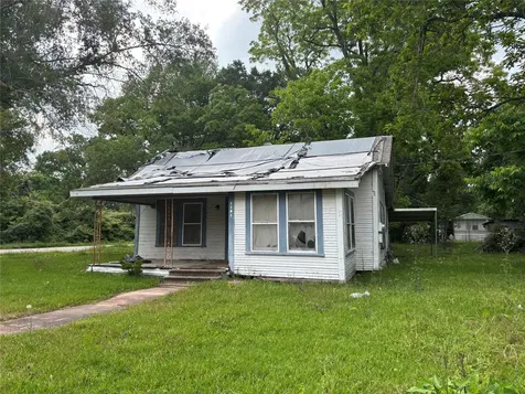 1101 N Blair Avenue Cleveland TX 77327