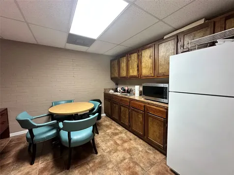 120 S Charlton Street Woodville TX 75979
