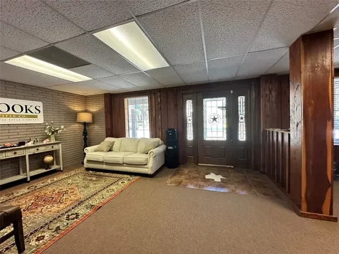 120 S Charlton Street Woodville TX 75979