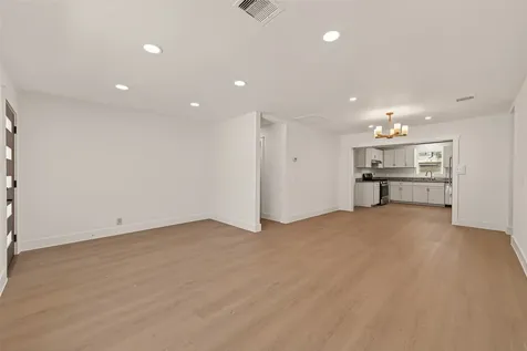 3209 Mccrarey Drive Houston TX 77088