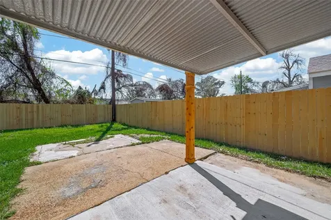 3209 Mccrarey Drive Houston TX 77088