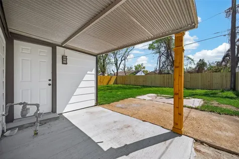 3209 Mccrarey Drive Houston TX 77088