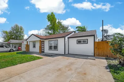 3209 Mccrarey Drive Houston TX 77088