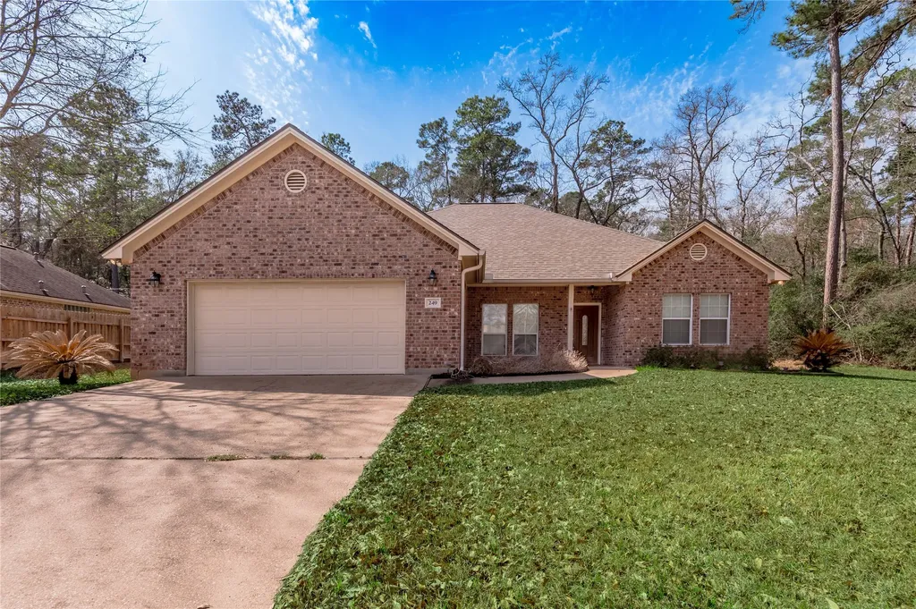 249 Broadmoor Drive Huntsville TX 77340