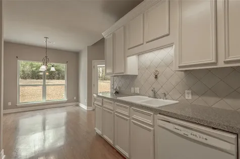 249 Broadmoor Drive Huntsville TX 77340