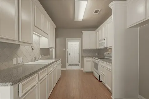 249 Broadmoor Drive Huntsville TX 77340