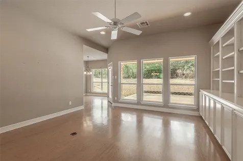 249 Broadmoor Drive Huntsville TX 77340