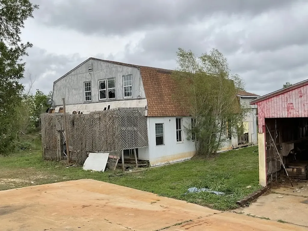 1314 6th Street Angleton TX 77515