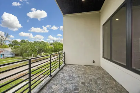 2065 Southgate Boulevard Houston TX 77030