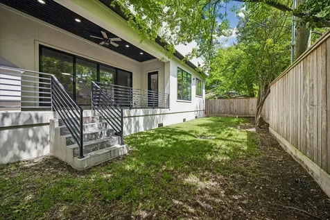 2065 Southgate Boulevard Houston TX 77030
