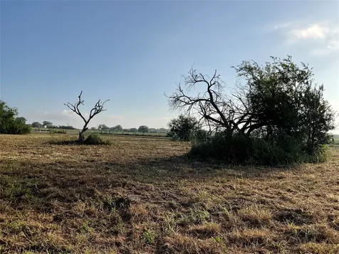 1932 Old Goliad Road Cuero TX 77954