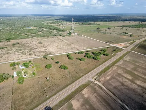 1932 Old Goliad Road Cuero TX 77954
