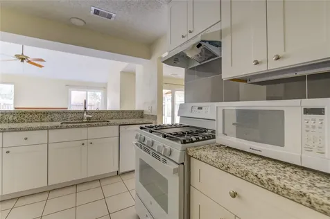 2927 Great Lakes Avenue Sugar Land TX 77479