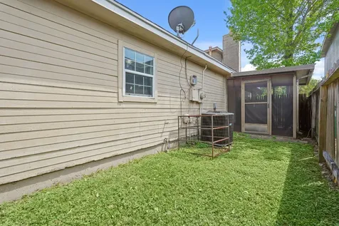 6319 Southwood Court N Houston TX 77035