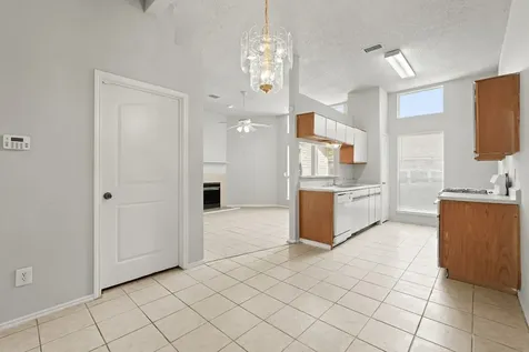 6319 Southwood Court N Houston TX 77035