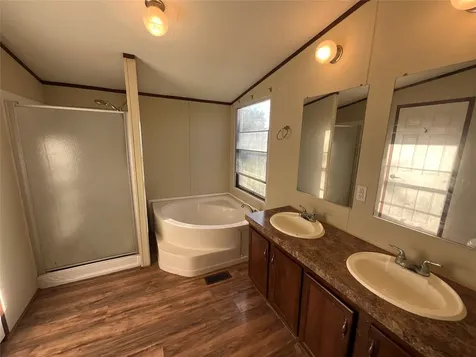133 Country Oaks Street Brazoria TX 77422