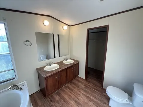 133 Country Oaks Street Brazoria TX 77422
