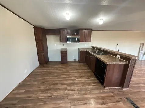 133 Country Oaks Street Brazoria TX 77422