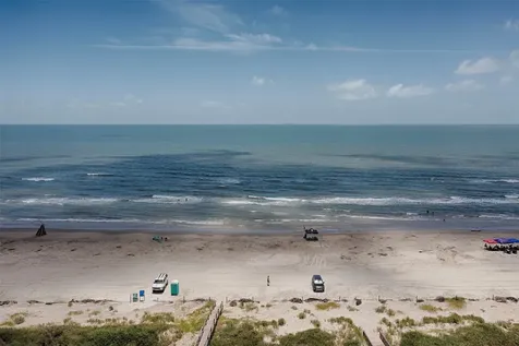 1922 Blue Water Highway Surfside Beach TX 77541