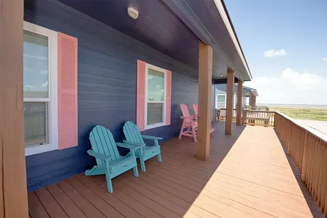 1922 Blue Water Highway Surfside Beach TX 77541