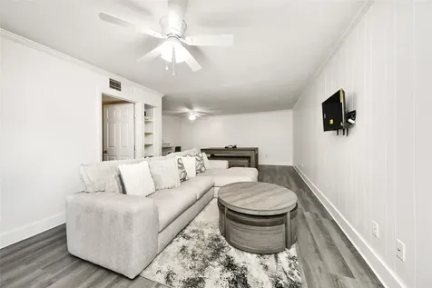 3131 Cummins Street 71 Houston TX 77027