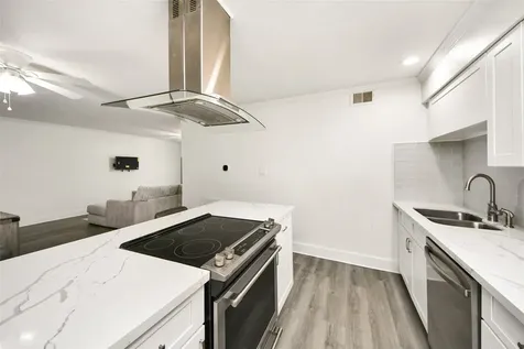 3131 Cummins Street 71 Houston TX 77027