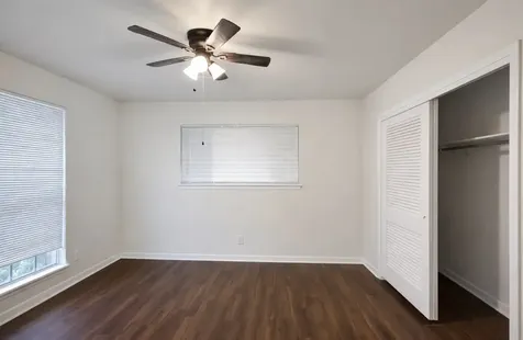 205 E Crestmont Drive Alvin TX 77511
