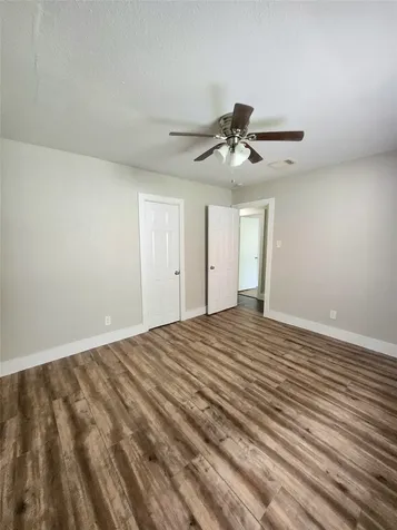 9110 Kentshire Drive B Houston TX 77078