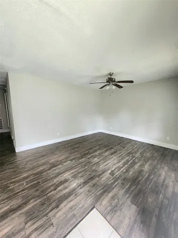 9110 Kentshire Drive B Houston TX 77078